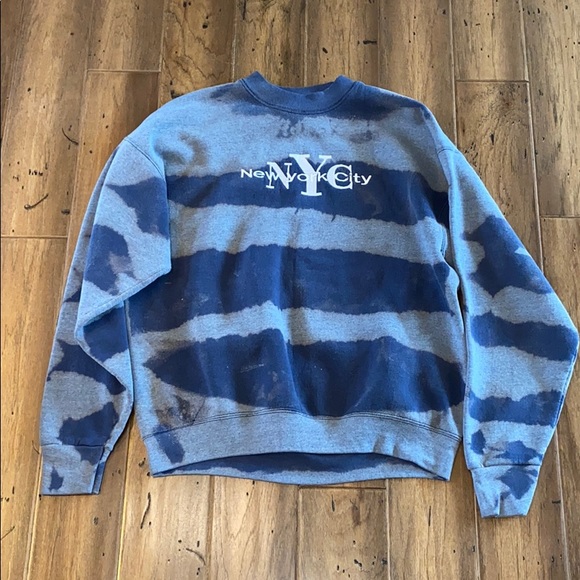 Custom New York Sweatshirt - Picture 3 of 7